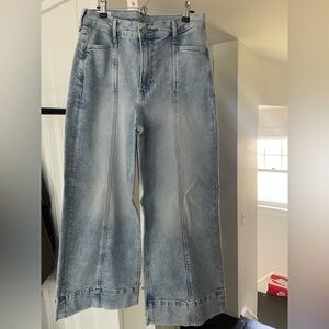 GAP Wide-Leg Ankle Jeans